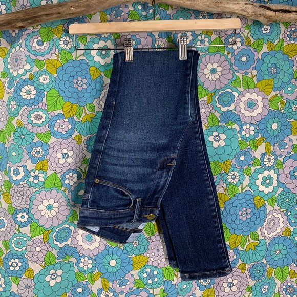 (Sizes 32-34 with No Inventory) Frame Denim Le High Skinny Crop Jean :: Samira